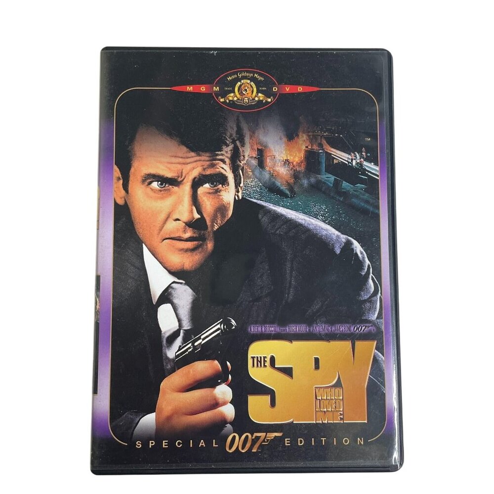 The Spy Who Loved Me 0007 James Bond 1977 PG u Roger Moore Barbara Bach Curd Jüg